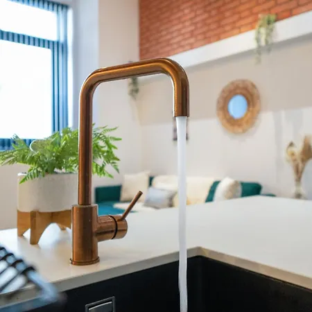 Angels - Blonk Street Luxury Apartment Sheffield